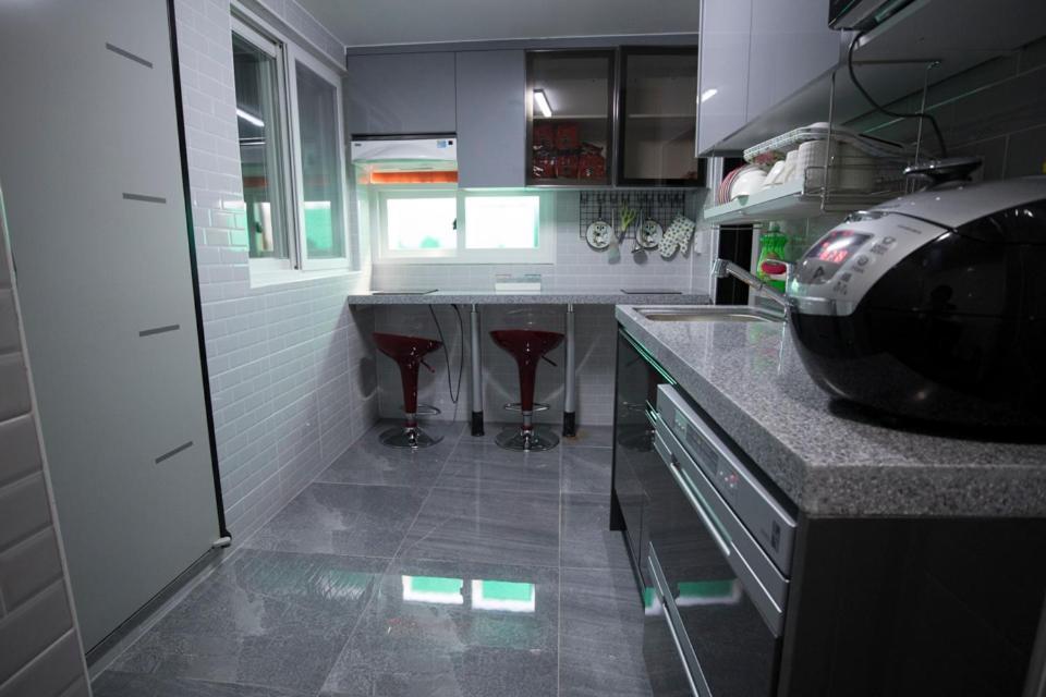 Goodstay Oneroomtel Hostel